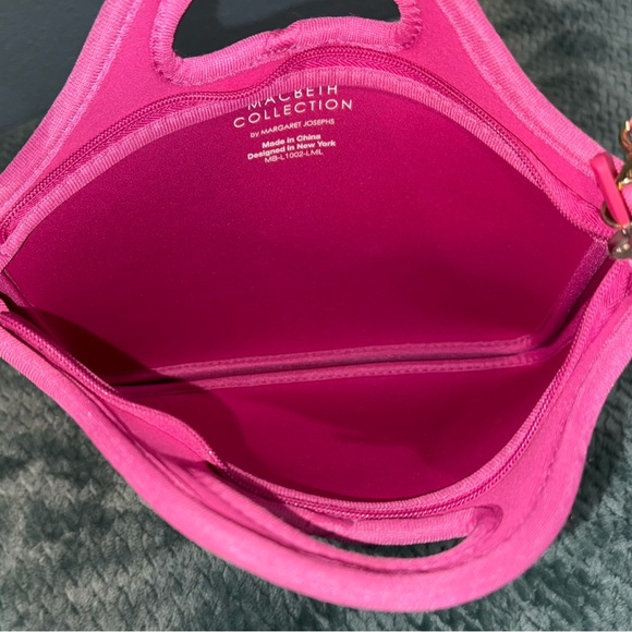 S MACBETH COLLECTION by Margaret Josephs Chevron Zipper Neoprene Lunch Bag Tote - Picture 6 of 7